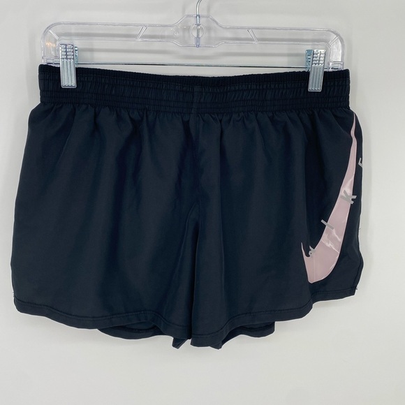 Nike black and pink active shorts med - Picture 1 of 4